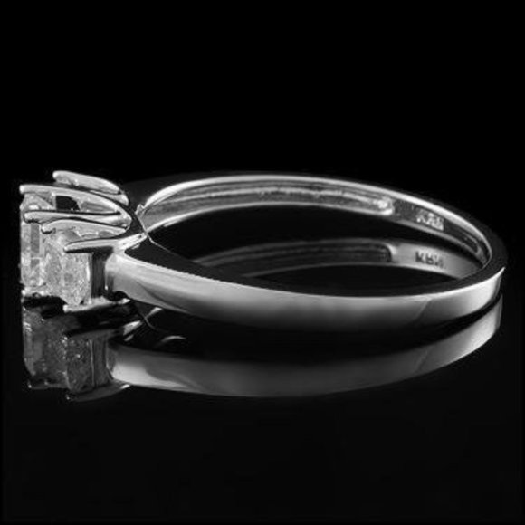 14K White Gold 1 CARAT Princess Cut 3 Stone Diamond Ring 7 - Picture 4 of 5